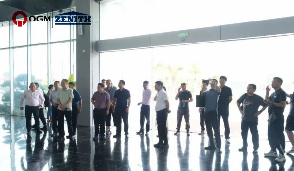 De delegatie van het Industrial Solid Waste Network bezocht Quangong Co., Ltd. voor inspectie en uitwisseling