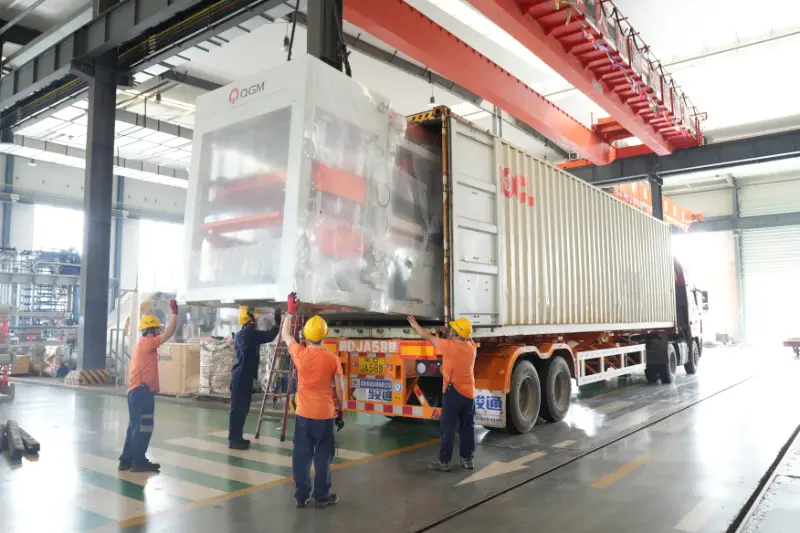 Quangong Machinery verscheept slimme baksteenproductielijnen naar overzeese markten