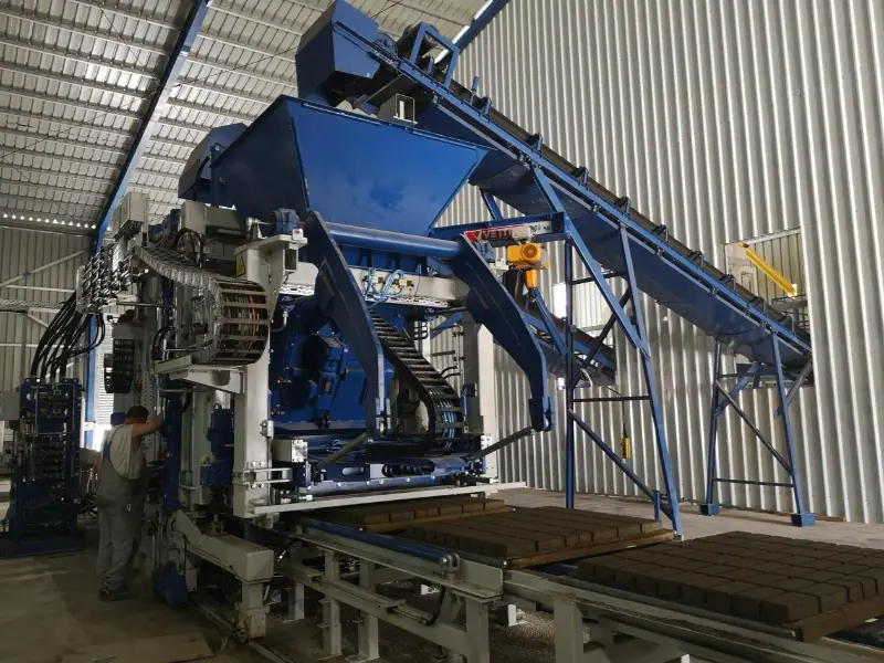 Volledige ondersteuning voor de levenscyclus van blokmachines: hoe QGM fabrikanten helpt de productieprestaties te maximaliseren